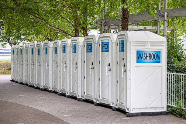 Best Porta potty cleaning services  in Hutchinson, KS